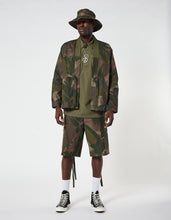 2039 Camo Advisor's Shorts · Cotton Poplin Purples Jungle